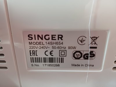 Singer 14sh654 Overlok Makinesi ( ihtiyaç fazlası)