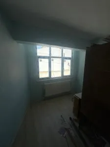 Bolvadin çarşı merkezde ofis ve konut için uygun daire.